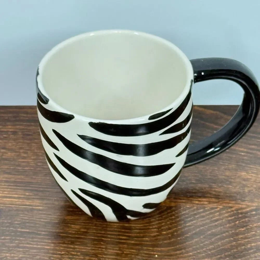 Pier 1 Imports Zebra Surprise cup size 3.5x4